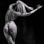 Példa egy balerinával készült tetoválás egyéni vázlatára - észrevehető ötlet létrehozása a tetováláshoz