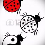 vázlat a katicabogár tetoválásról, 267. szám - a kép hűvös változata, amely sikeresen használható változtatásra és katicabogár -tetoválásként történő alkalmazásra fekete -fehér