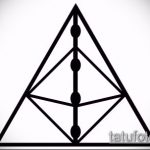 a halálos ereklyék tetoválásának vázlata # 127 a minta hűvös változata, amely könnyen használható a combon lévő halálos ereklyék feldolgozására és felhelyezésére tetoválásként