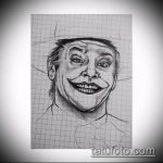 A joker tetoválás vázlata # 959 a minta klassz változata, amely sikeresen használható a joker tetoválás átalakítására és felhelyezésére a homlokára