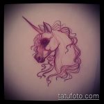 az egyszarvú tetoválás vázlata # 378 a minta méltó változata, amely jól használható átalakítására és egyszarvú tetoválásként történő alkalmazására a hátán