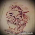 vázlat egyszarvú tetoválásról № 759 - a minta exkluzív változata, amely sikeresen használható az egyszarvú tetoválásaként a lapockán történő megváltoztatásra és alkalmazásra