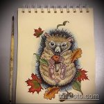 vázlat egy 14 -es sündisznó tetoválásról - a kép hűvös változata, amely könnyen használható felülvizsgálatra és tetoválásként a sündisznó felhelyezésére a lábára