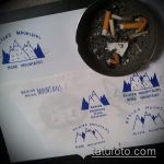 A hegyi tetoválás vázlata # 426 a kép méltó változata, amely sikeresen használható a hegyek és az erdő tetoválására és finomítására.