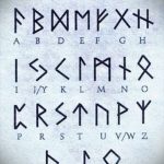 Ritka lehetőségek a vázlatokhoz tetováláshoz hieroglifával - Jó példák a képekre