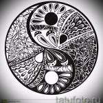 A tetoválás dizájnjának klassz változata a Yin-Yang jel, amely alkalmas egy yin-yang tetoválás érdekes vázlatához