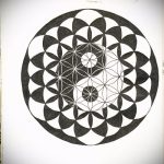 A tetoválásminta elfogadható változata a Yin-Yang jel, amely alkalmas egy yin-yang tetoválás exkluzív vázlatához