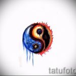 A tetoválás dizájnjának hűvös változata a Yin-Yang jel, amely alkalmas egy hűvös yin-yang tetoválási vázlathoz