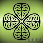 Fajna wersja tatuaży szkicuje koniczynę - może być używana do tatuażu koniczyny szczęścia