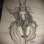 A kecske tetoválás vázlata # 714 a minta hűvös változata, amely sikeresen használható feldolgozásra és tetoválásként történő alkalmazásra, ha a kecske füvet eszik