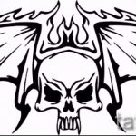 A szárny tetoválás szokatlan vázlata - a szárny tetoválás kialakítása alkalmas a lányok hátán lévő szárnyak tetoválására