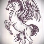 Egy érdekes vázlat egy szárny tetoválásról - a szárny tetoválás rajza alkalmas a kar szárny tetoválására