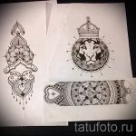 A koronás oroszlán tetoválási vázlatának hűvös változata - használható oroszlán tetováláshoz koronával a lányok hátulján