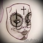 Szkic wariantu do tatuowania maski - obraz do stworzenia stylowego tatuażu z maską