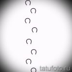 A patkó vázlat tetoválás érdekes változata - használható patkótetováláshoz a realizmusban