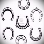 A patkó vázlat tetoválás hűvös változata - használható patkótetováláshoz a fül mögött