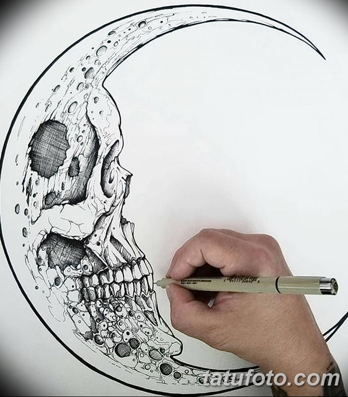 fotó Vázlatok egy hold tetoválásról 2018.06.18 -án №133 - Vázlatok egy hold tetoválásról -