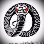 A kígyó vázlat tetoválás stílusos változata - kard és kígyó tetováláshoz használható