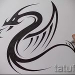 A kígyó vázlat tetoválás stílusos változata - kard és kígyó tetováláshoz használható