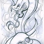 A kígyóvázlat tetoválás méltó változata - kígyóhoz és rózsatetováláshoz használható