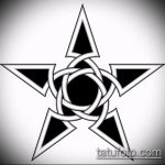 A csillag tetoválás vázlata a kulcscsonton # 9 a minta klassz változata, amely sikeresen használható a lányok kulcscsontján történő feldolgozásra és csillagtetoválásként történő alkalmazásra