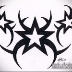 A csillag tetoválás vázlata a kulcscsonton # 203 a minta méltó változata, amely sikeresen használható átalakítására és csillag tetoválásként történő alkalmazására a kulcscsonton és a térden