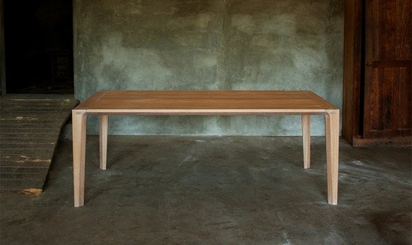 Stôl z nábytku z dubového dreva veľká jedáleň konferenčná miestnosť Elegantná konštrukcia konferenčnej miestnosti s veľkým stolom a jedálňou