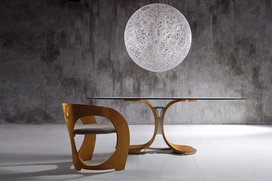 sklenená doska jedálenského stola z javora