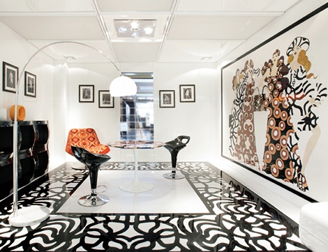 podlahové krytiny obklady stien budri čiernobiele