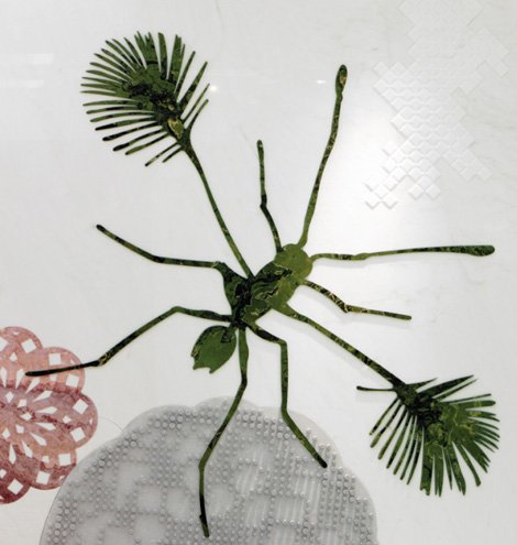 podlahové krytiny a obklady stien budri hmyzozelenou