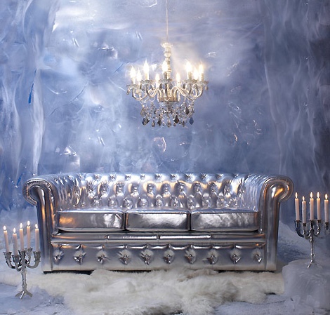 Nábytok od Modani v barokovom štýle - strieborný Exkluzívny nábytok z Modani v barokovom štýle - strieborný