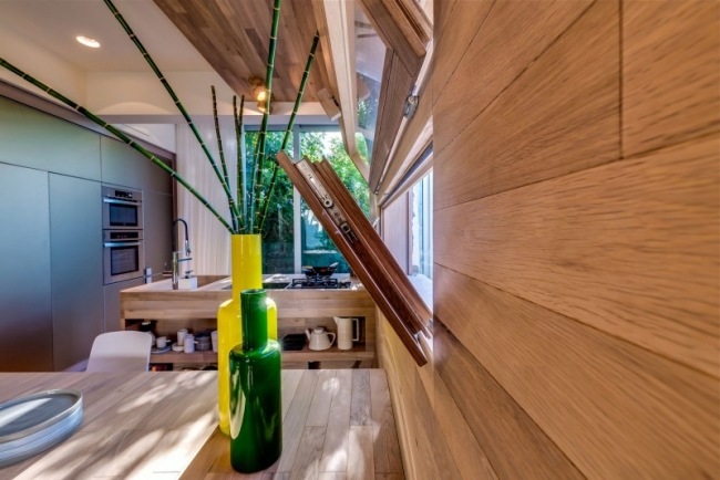 Nástenný panel nerezová kuchyňa kuchynská linka kuchynská linka okenné otvory drevo