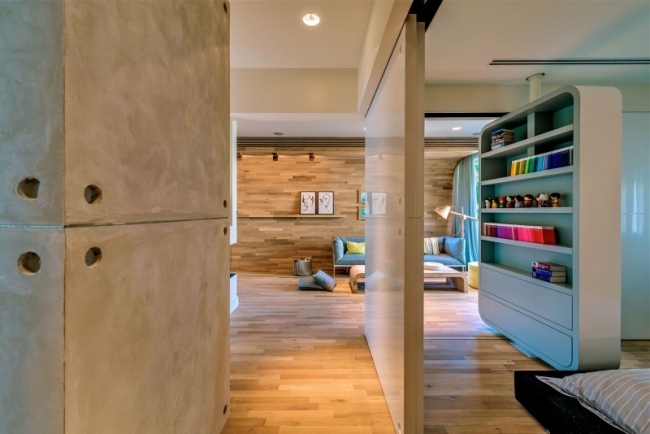 Priečka s posuvnými dverami-obývačka Moderný byt-drevený