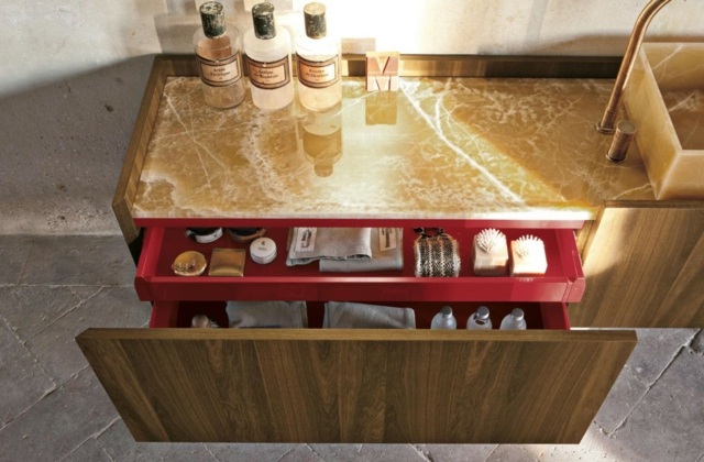 nápady na dizajn červené drevené zásuvky mramorová skrinka