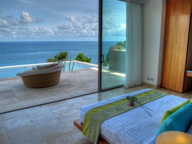 prázdninový dom phuket spálňa výhľad na oceán terasa prázdninový dom v spálni phuket s výhľadom na prístupovú terasu