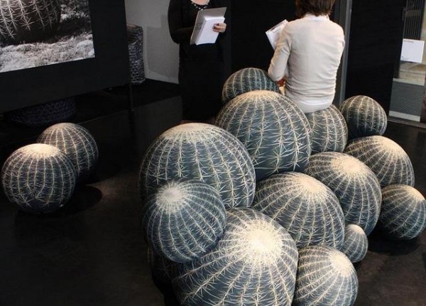 kaktusová sedačka pre zábavu a pohodlie v obývačke pohodlne