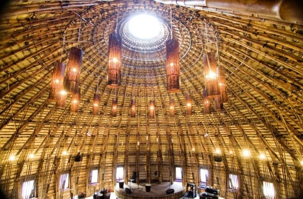 exkluzívny barový nábytok z bambusu