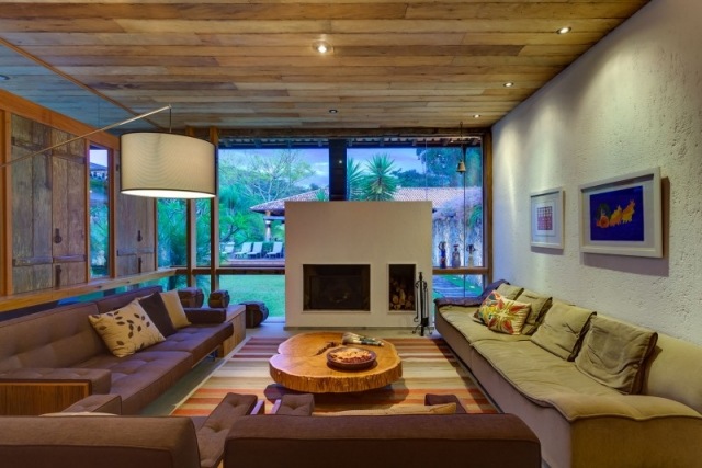 moderná hazienda-priestranná obývacia sedačka čalúnená Hazienda-priestranná sedacia súprava do obývačky so vstupom do záhrady