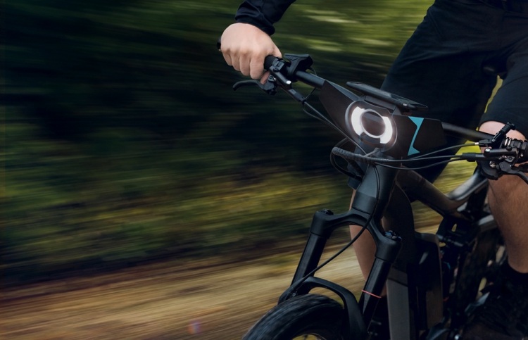 Plánovač trás, príslušenstvo pre bicykle, ovládanie svetiel