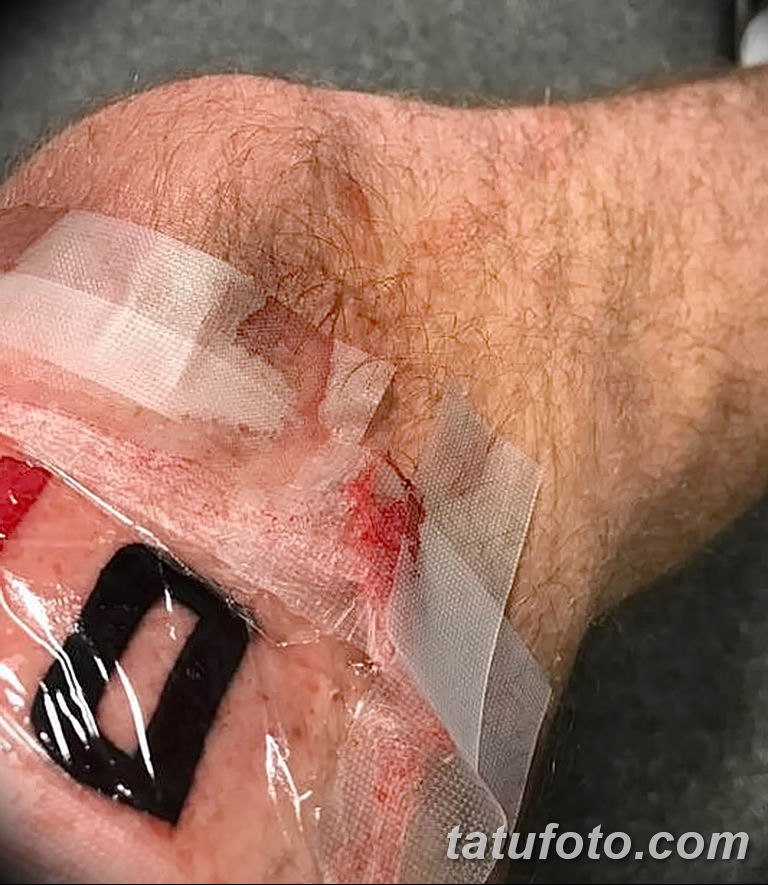 Navijač Liverpoola održao je obećanje Divock Origi koji je postigao odlučujući pogodak u tetovaži na nozi - fotografija 2