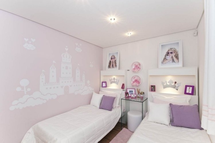 Farebný a nástenný dizajn škôlka-dievča-ruža-zámok-šablóna