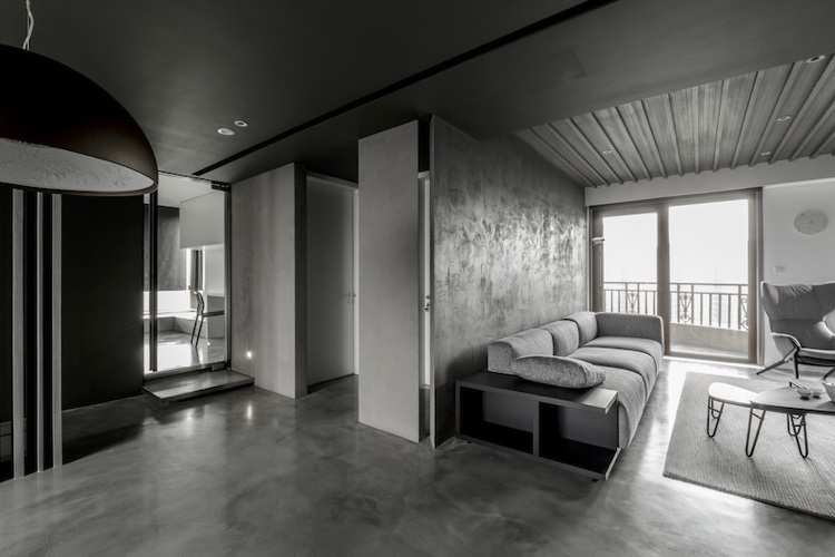 Šedá farba je dosiahnutá rôznymi materiálmi Farba sivá-vizuálne efekty-dekorácia na stenu-satén-omietka-betón