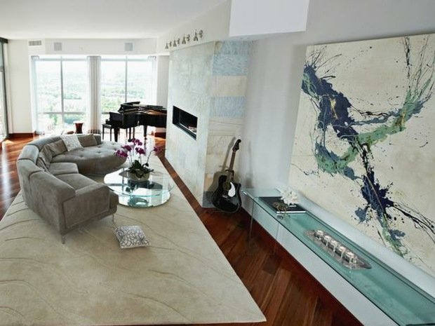 Obývacia izba nápady domova maľovanie na stenu pastelovo modrá veľmi svetlá Maľba na stenu pastelovo modrý veľmi svetlý béžový koberec