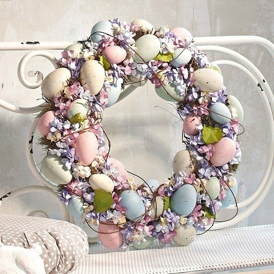 Nápadité nápady na jarný veniec-s vaječnými škrupinami-vydlabané vintage dekorácie