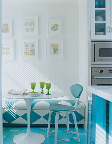 Farebné trendy-kuchyňa-2012-kombinácia-svetlo modro-biela