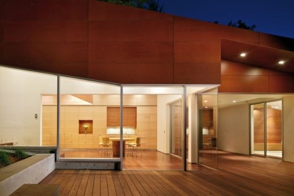 Renovácia fasády moderného domu