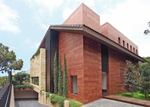 Renovácia fasád z prírodného dreva