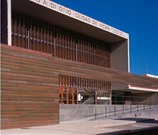 Architektonický minimalizmus obkladové systémy domov