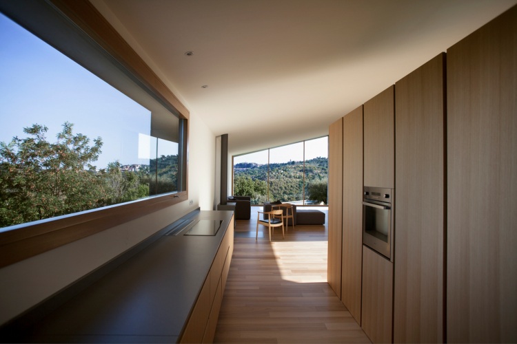 fasádne panely pieskovcové kuchynské okno bezúchytkové čelá