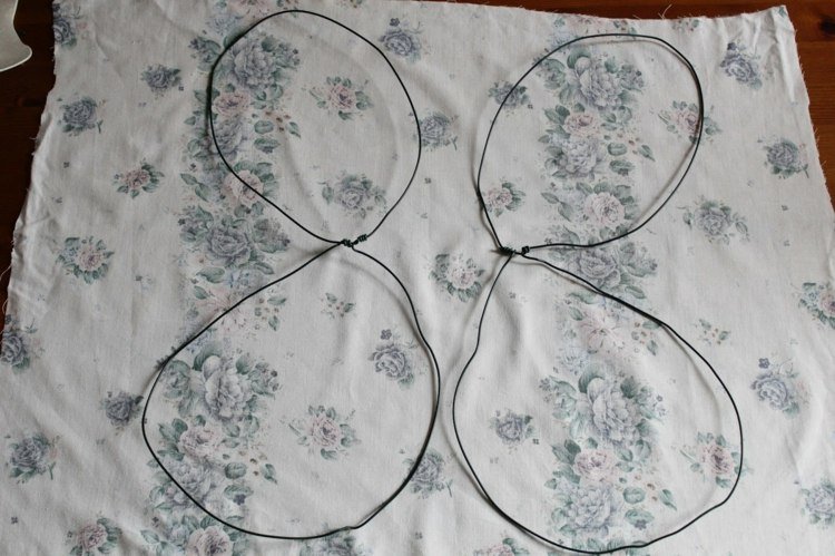 Na výrobu krídel musí byť vyrobený drôtený rám rozprávkové krídla drotár drak-kostým-nápad-víla-karneval-halloween